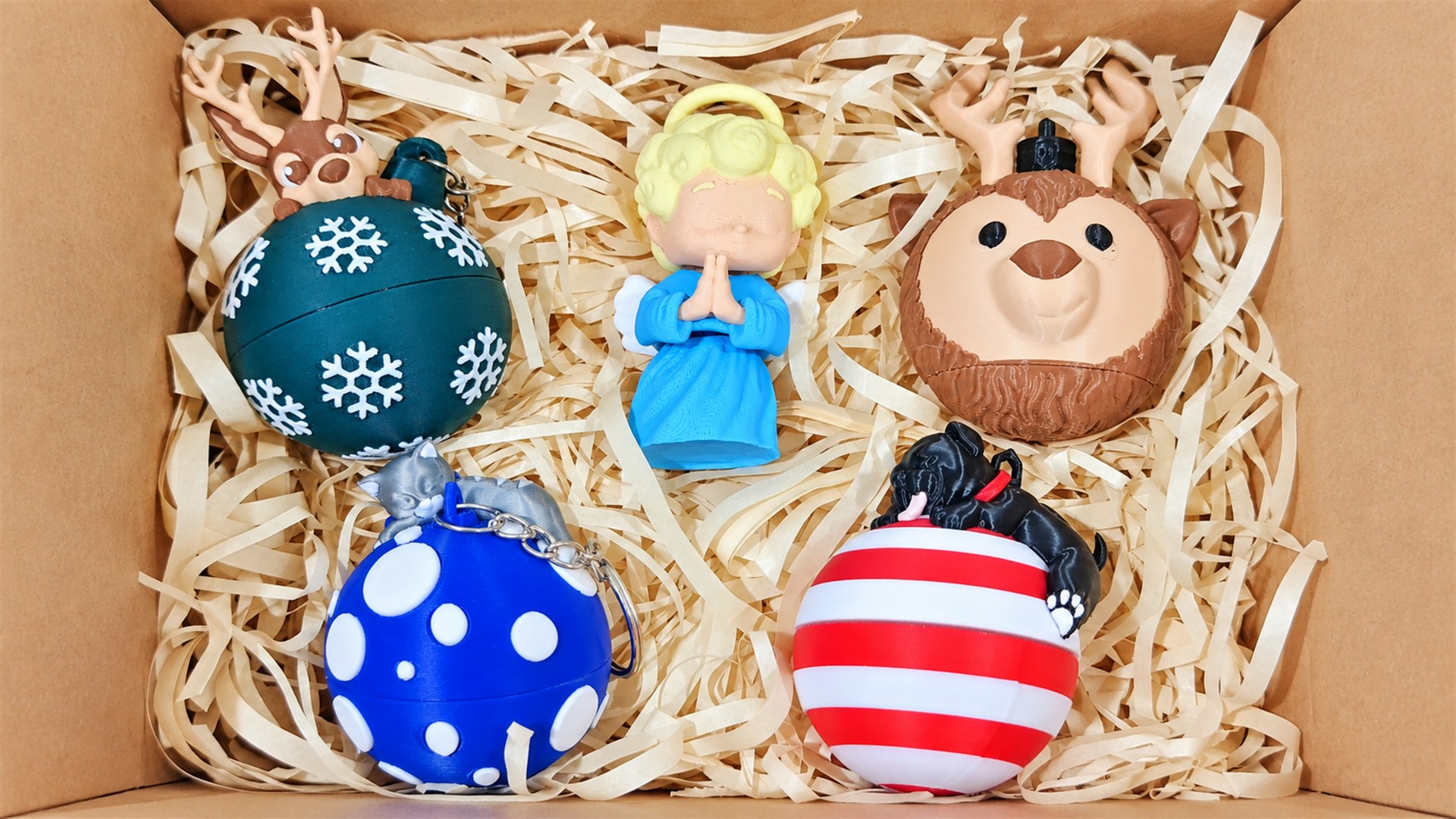 Custom PLA holiday ornament gift sets produced for employees